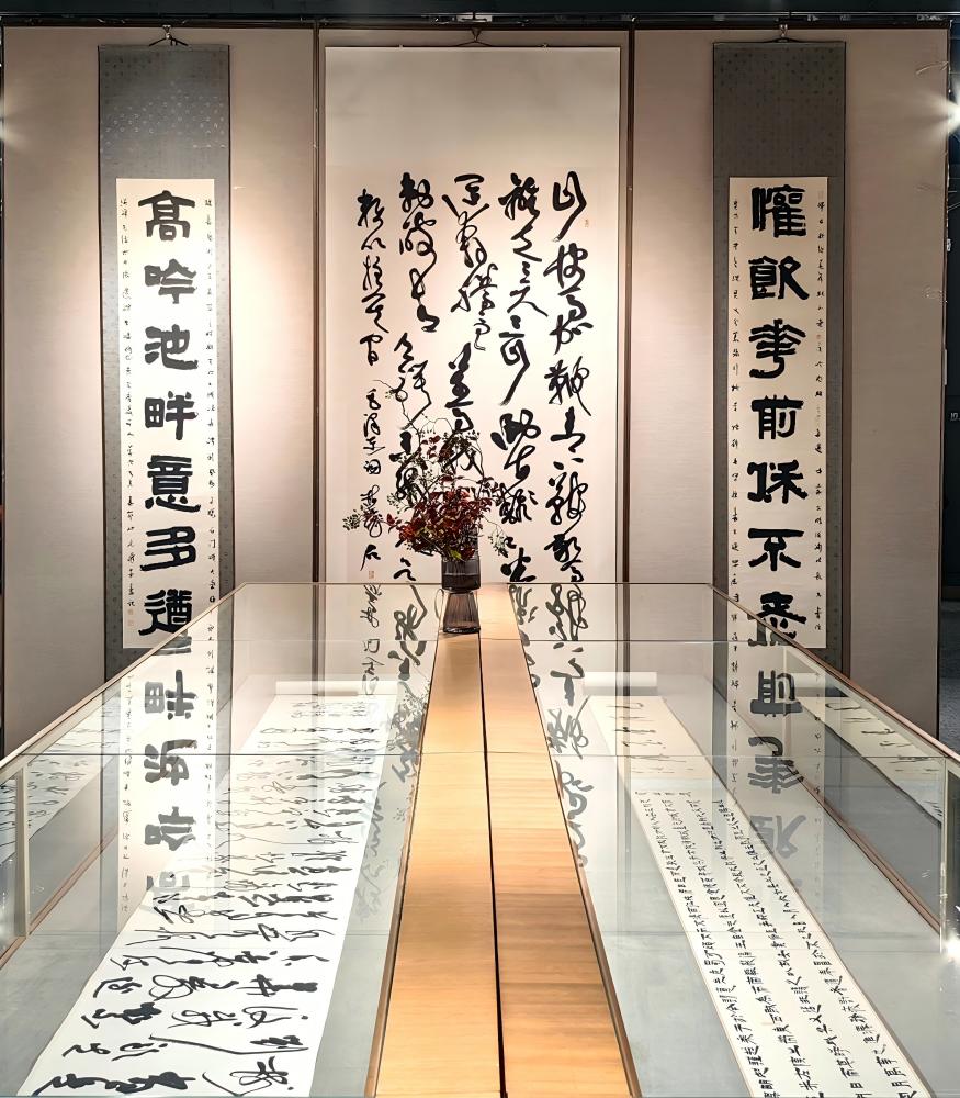 微信图片_20250927183352_278_180(1).jpg